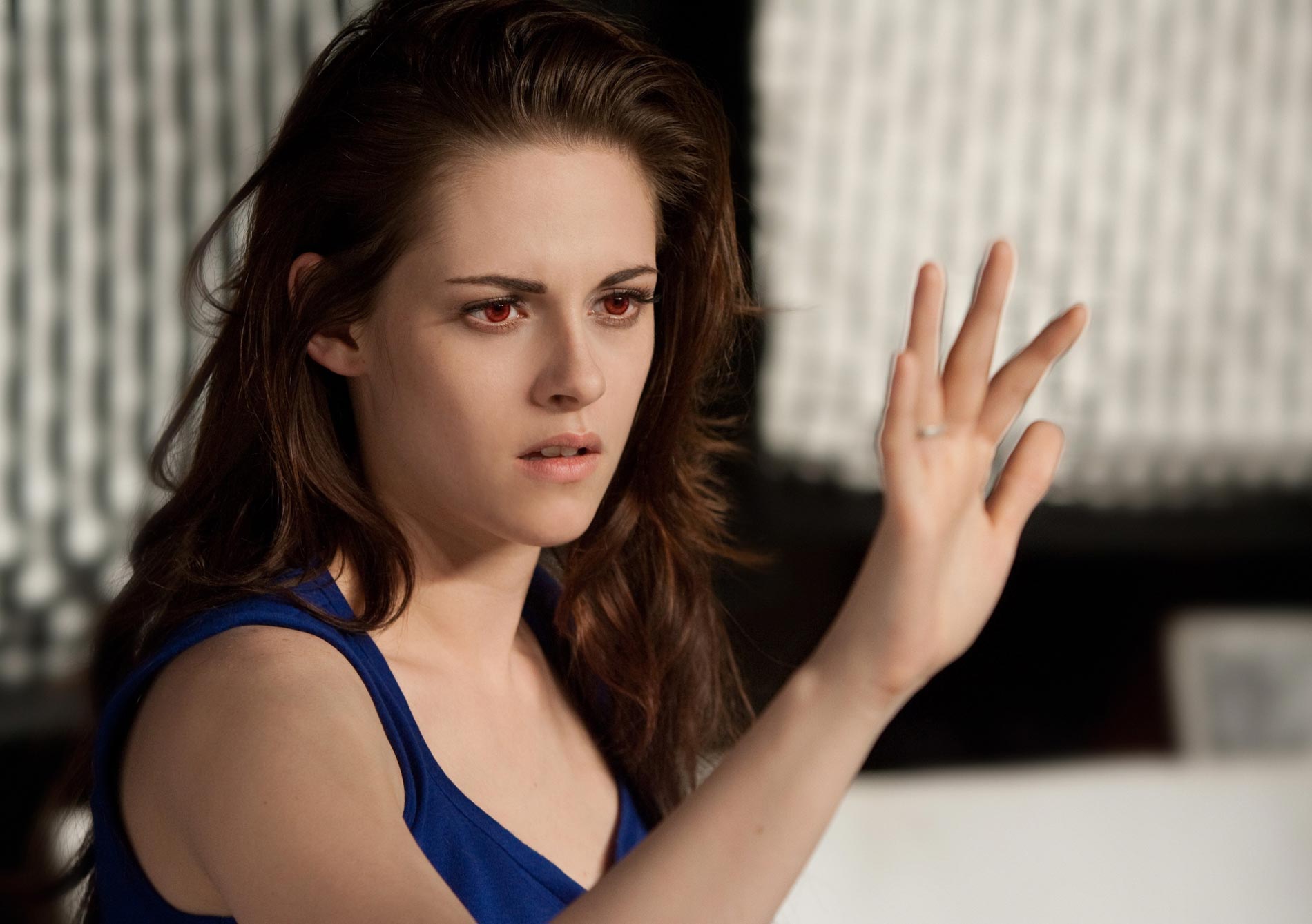 The Twilight Saga Breaking Dawn Part 2 8 Clips And 5 Tv Spots